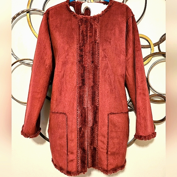 Reversible Luxury Faux-Fur/Suede Coat - Picture 3 of 10